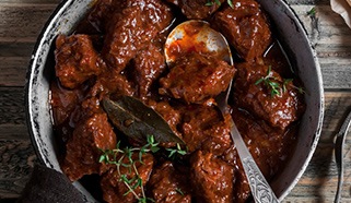 Sviatočný guláš z líčok