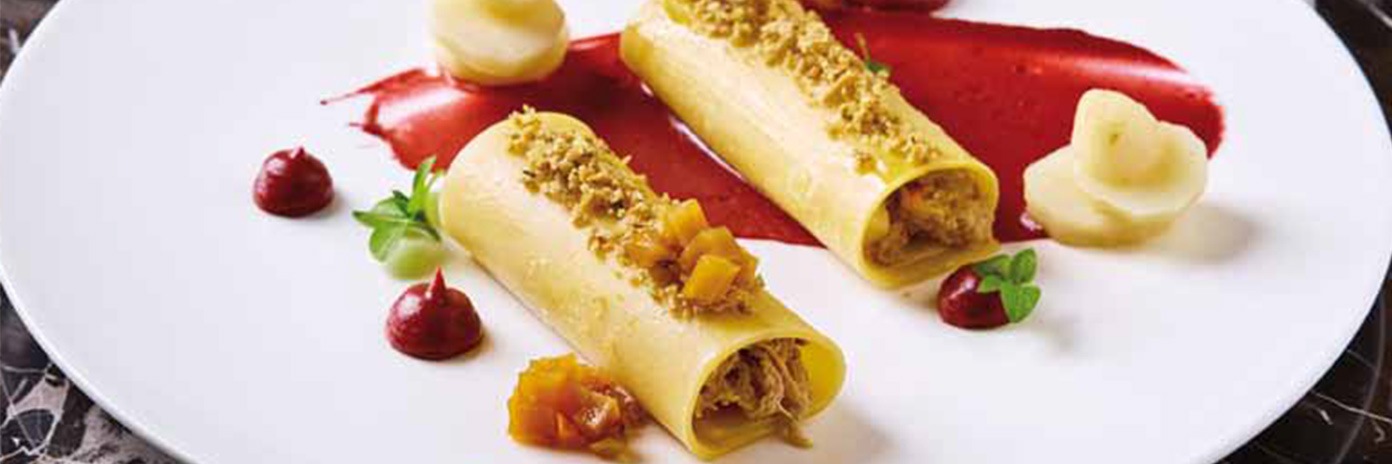 Dusené stehno z perličky, pomerančové cannelloni