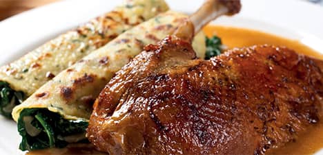 Pečené husacie prsia so špenátovými lokšami