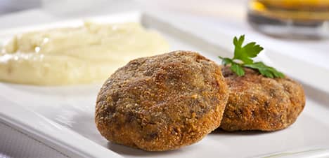 Jelenia fašírka so zemiakovou kašou