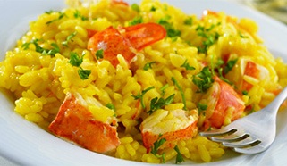 Šafranové rizoto so severským homárom a morskými plodmi