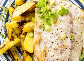 Filátko ze sumce na cibulové pěně