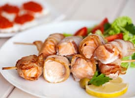 Ministeaky z lososa so slaninou