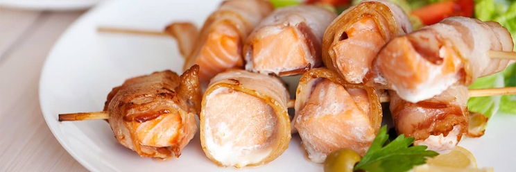 Ministeaky z lososa so slaninou