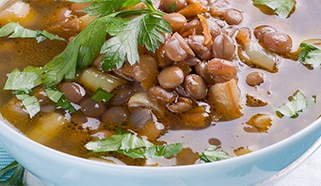 Šošovicová polievka so zeleninou