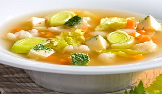 Zeleninový vývar s vaječnou zrazeninou