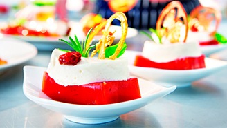 Želé z paradajok a chilli s bielou paradajkovou penou