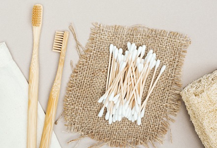 Ватяні палички, спонжі