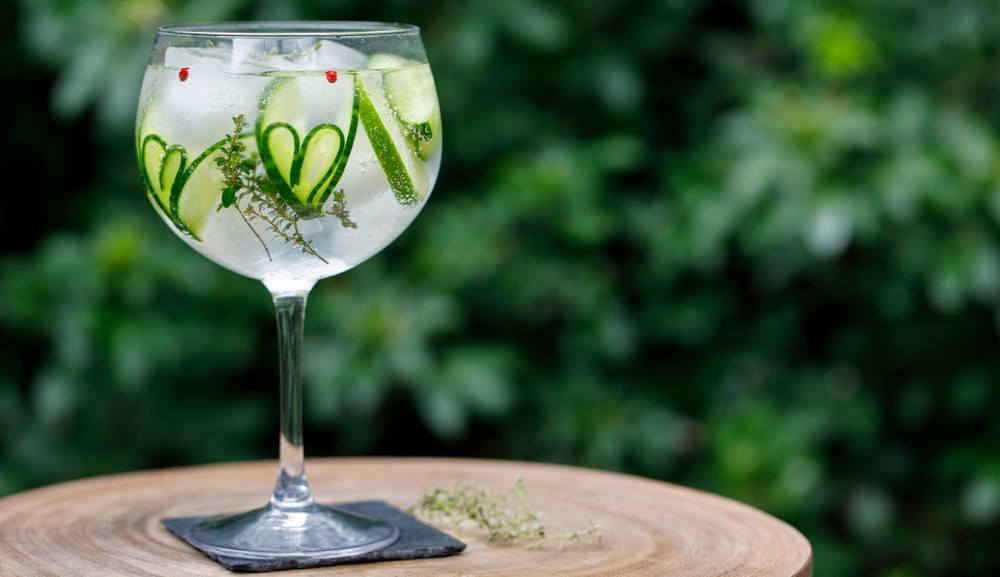 Коктейль з горілкою та огірком