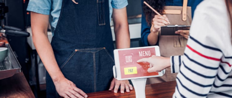 Menu digital pour restaurant : une tendance qui dure
